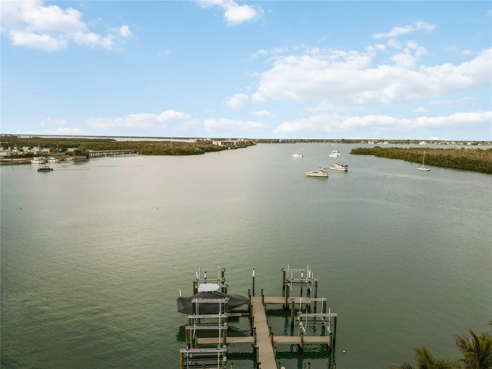 Image 30 of 33 For 120 Stanford Drive