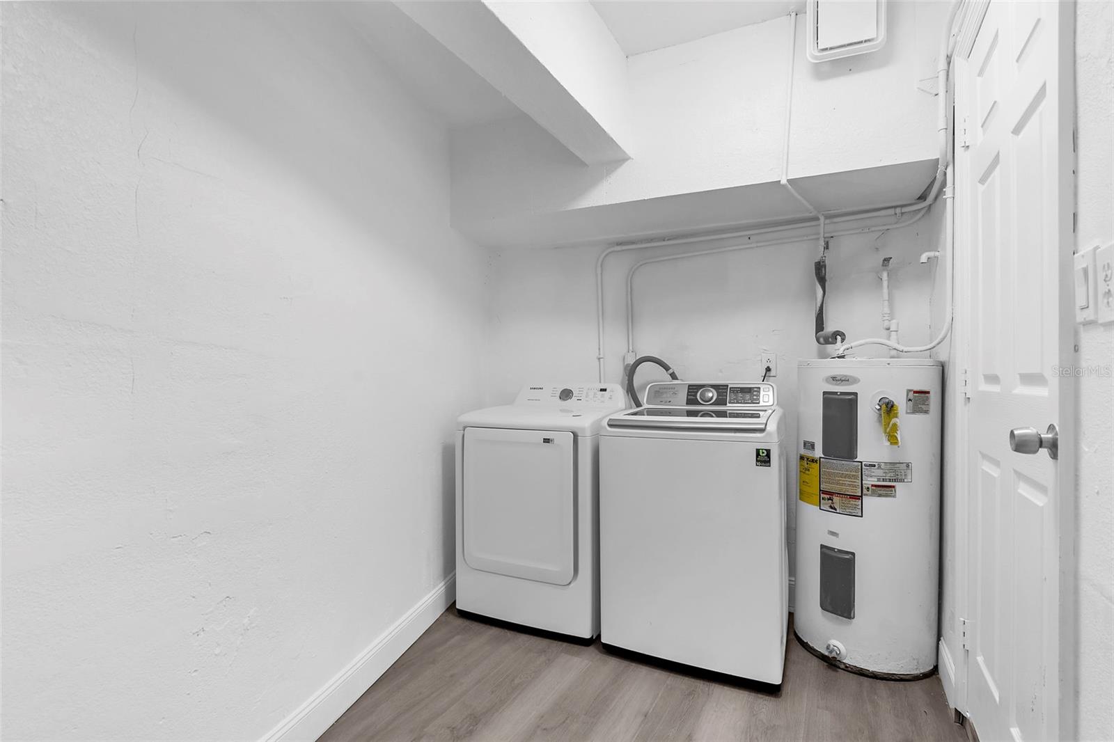 Image 24 of 26 For 21530 Glendale Avenue