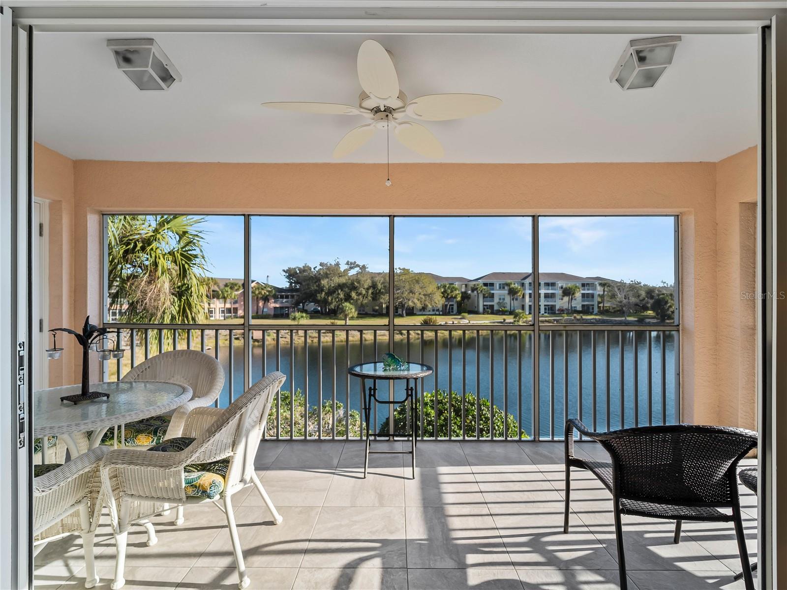 Image 11 of 57 For 1091 Live Oak  214