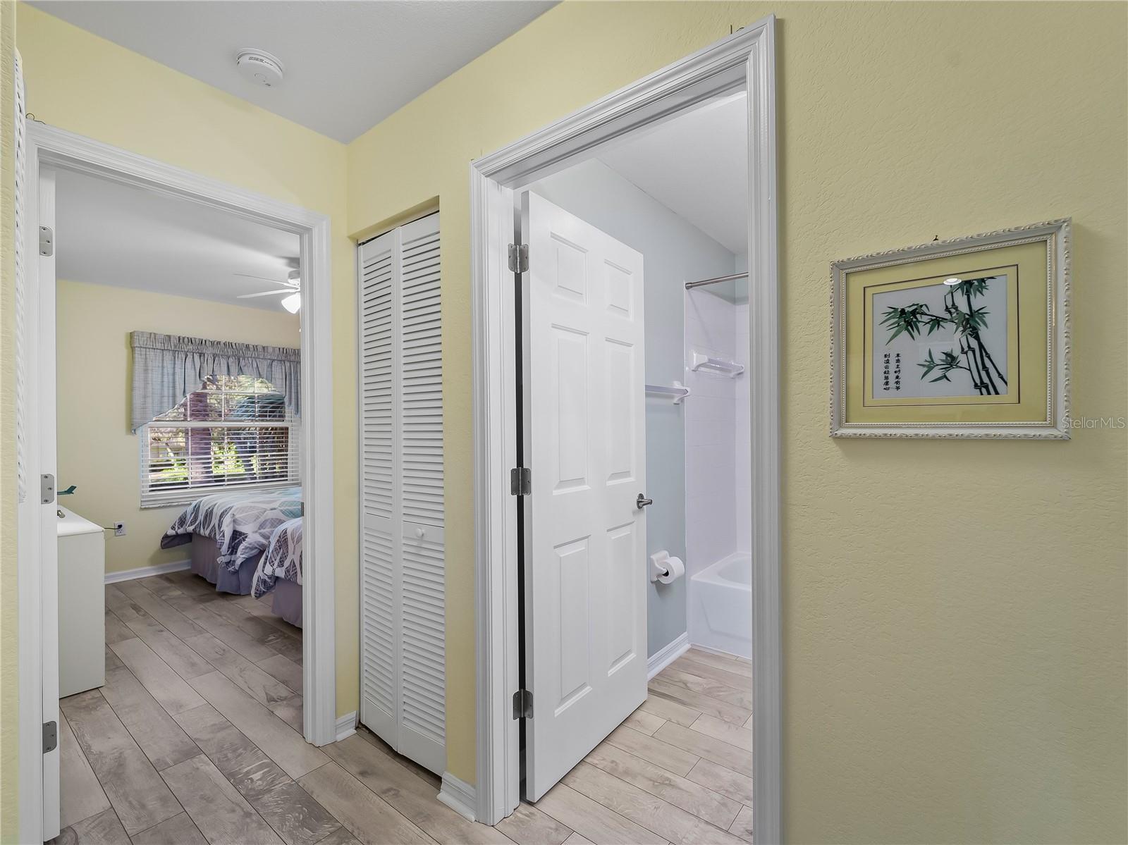 Image 31 of 57 For 1091 Live Oak  214