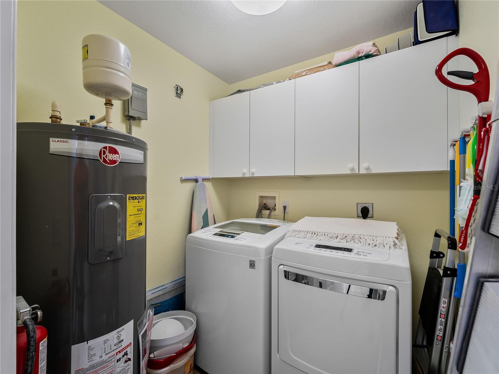 Image 40 of 57 For 1091 Live Oak  214