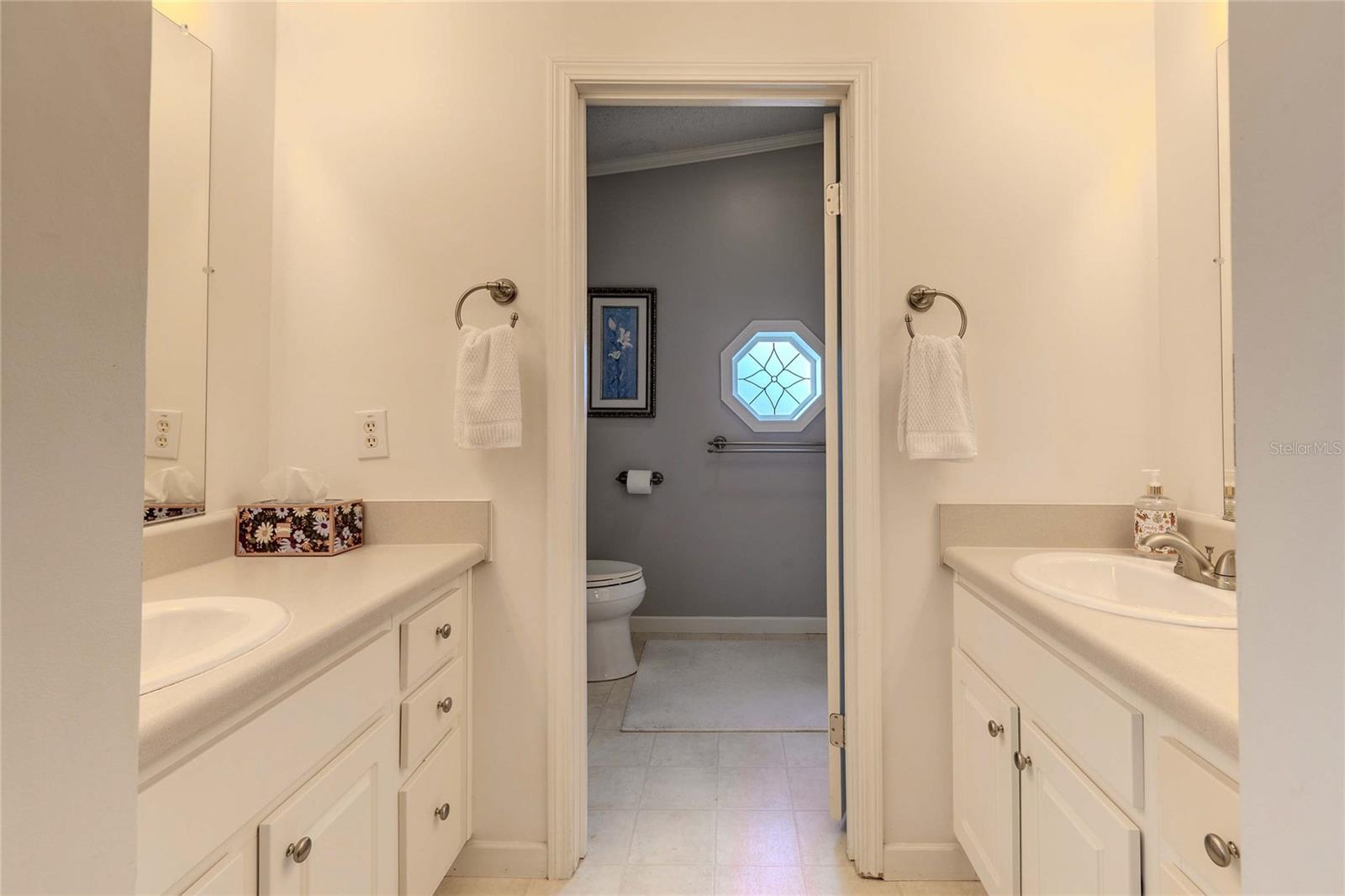 Image 18 of 70 For 2100 Kings Highway 690