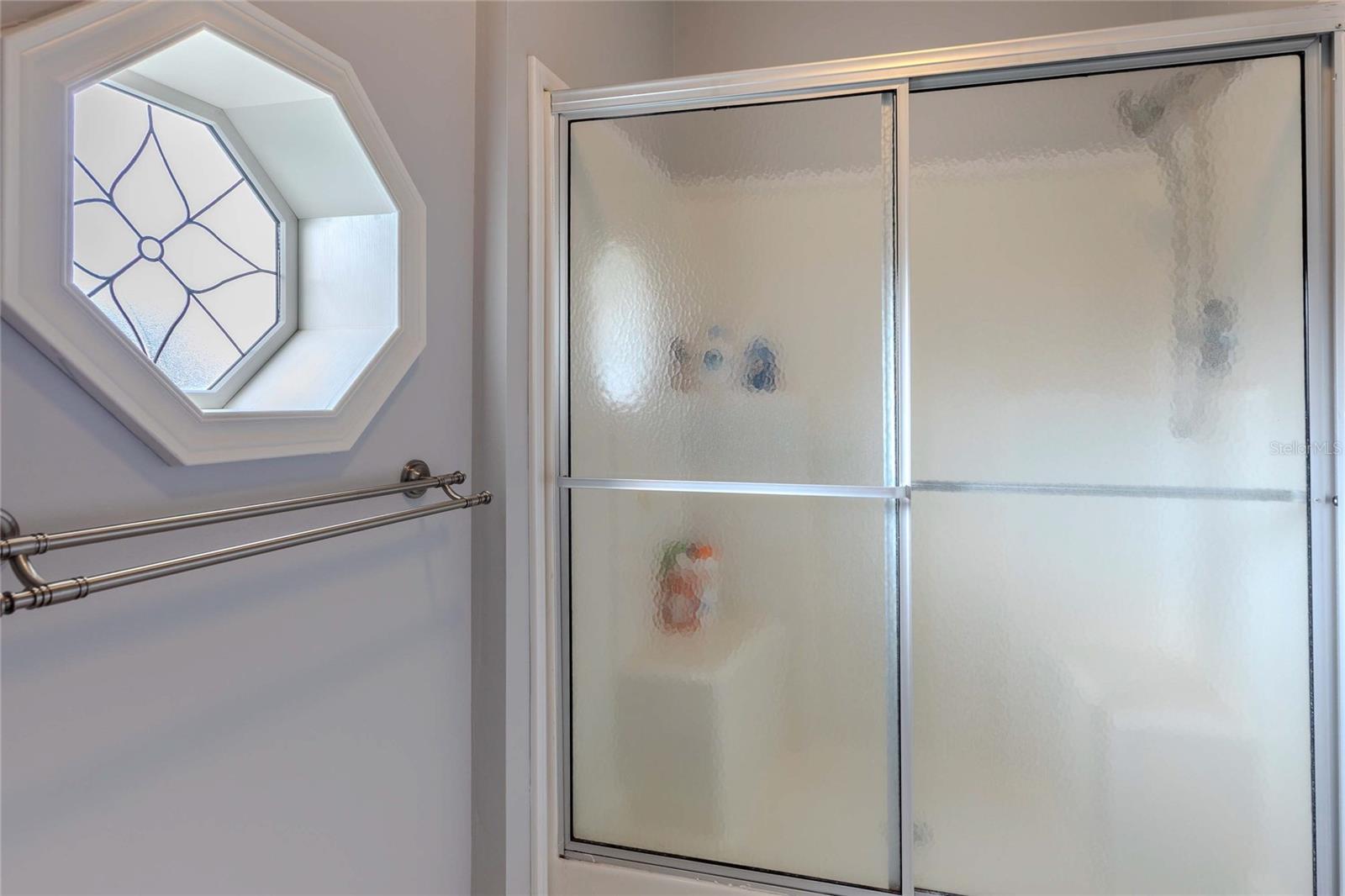 Image 20 of 70 For 2100 Kings Highway 690