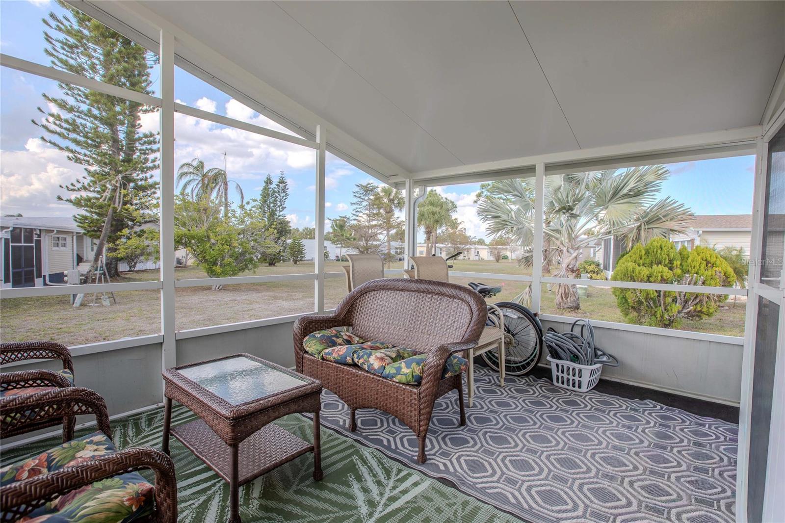 Image 24 of 70 For 2100 Kings Highway 690