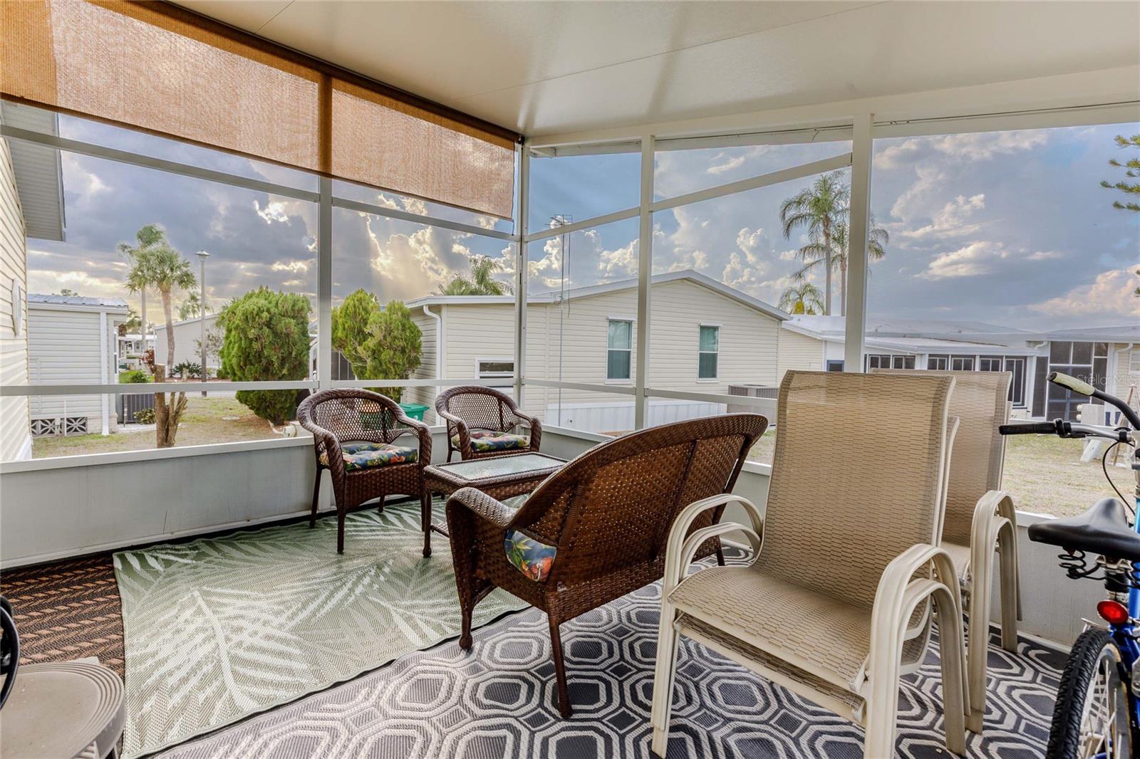 Image 25 of 70 For 2100 Kings Highway 690