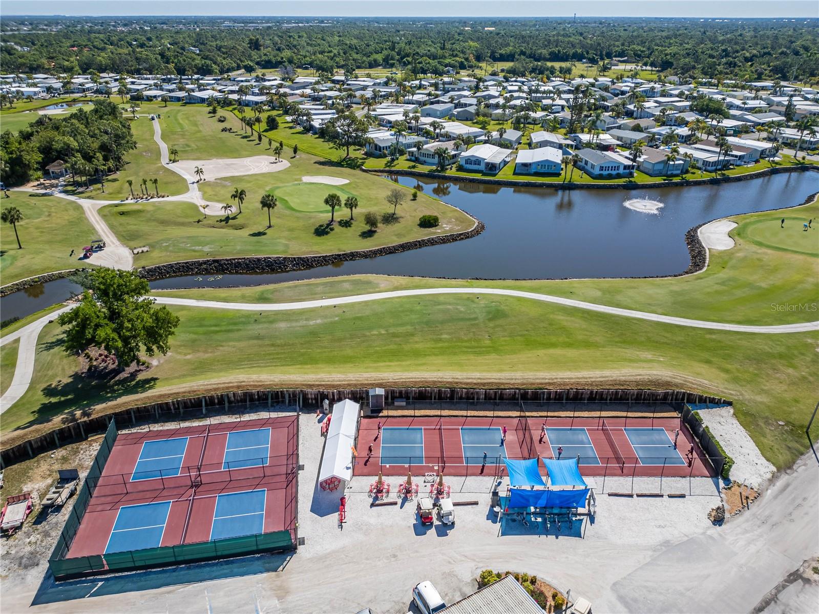 Image 56 of 70 For 2100 Kings Highway 690