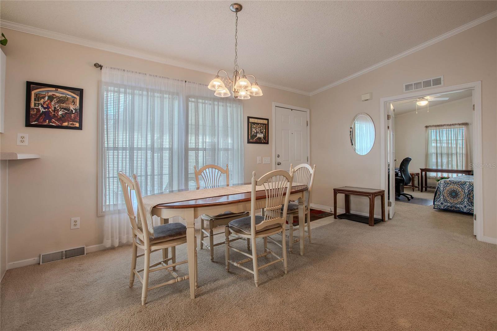 Image 7 of 70 For 2100 Kings Highway 690