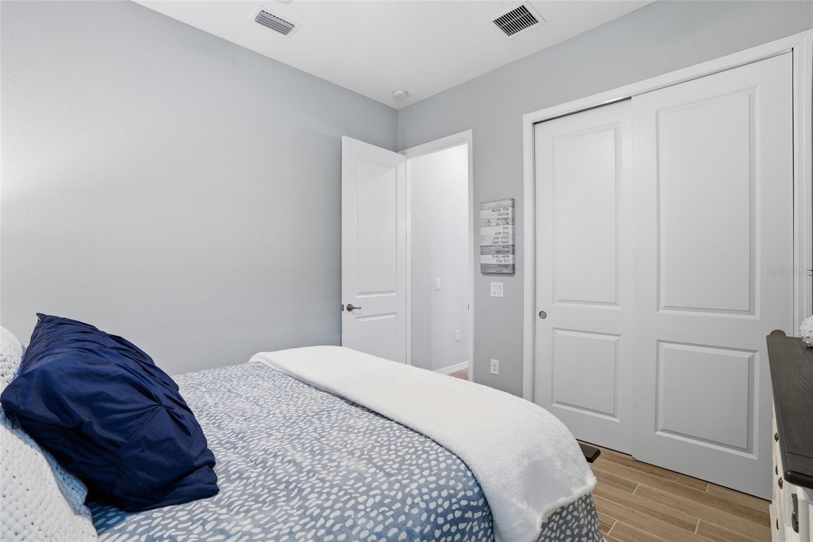 Image 25 of 80 For 15073 River Birch Court