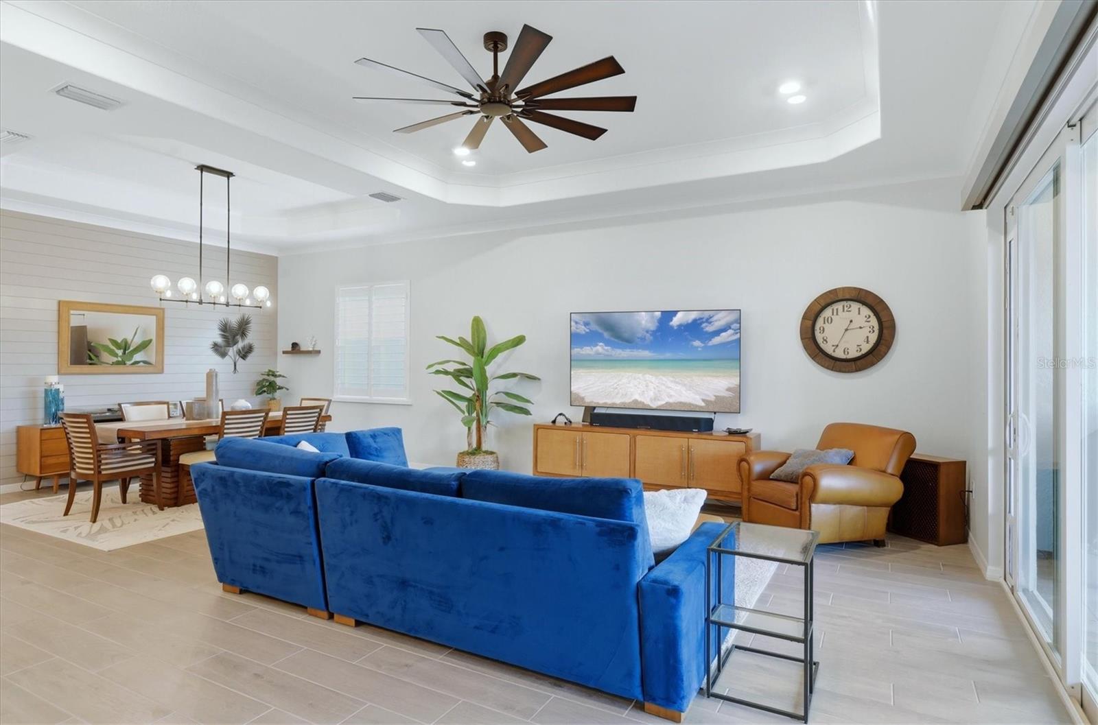 Image 10 of 100 For 14896 Redbud Lane