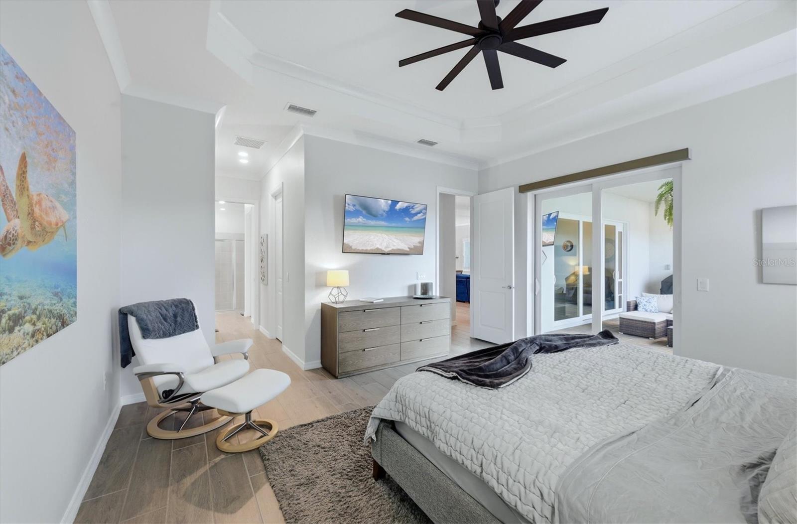 Image 25 of 100 For 14896 Redbud Lane