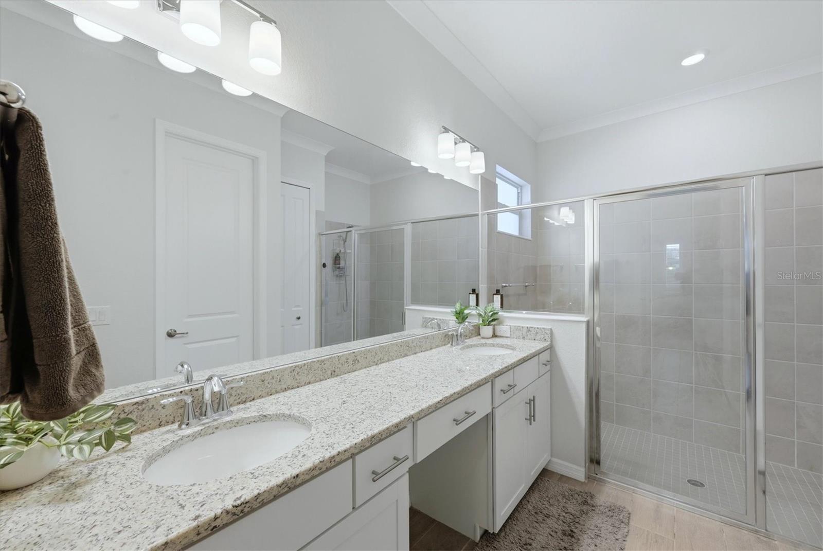 Image 26 of 100 For 14896 Redbud Lane