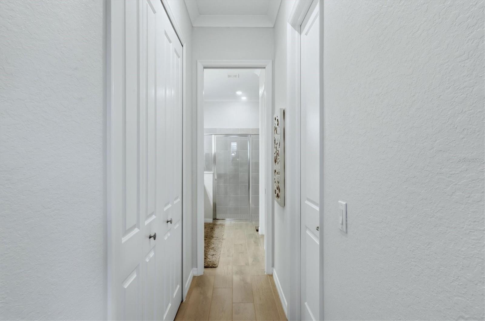 Image 9 of 100 For 14896 Redbud Lane