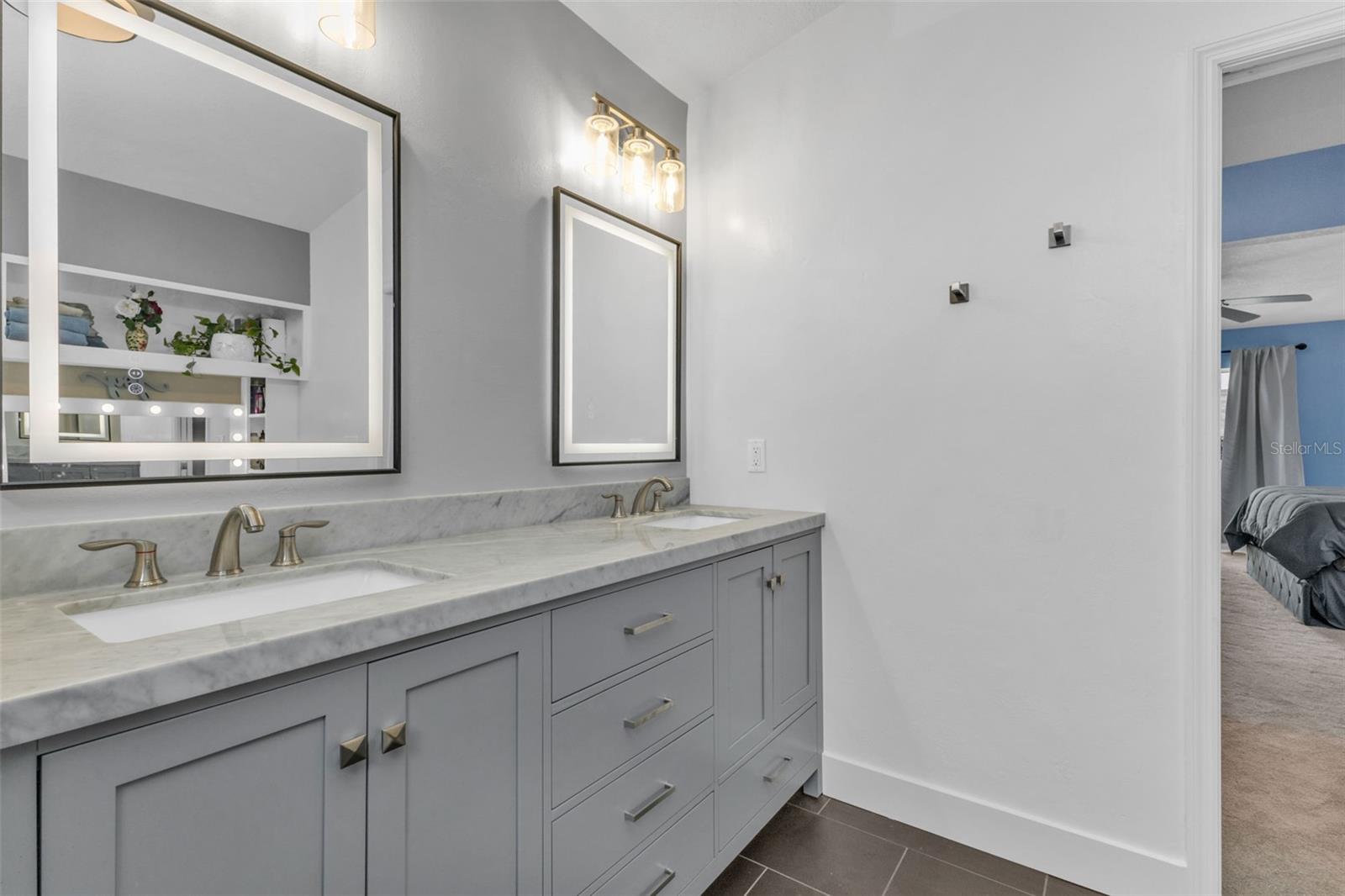 Image 21 of 55 For 15555 Maynard Avenue