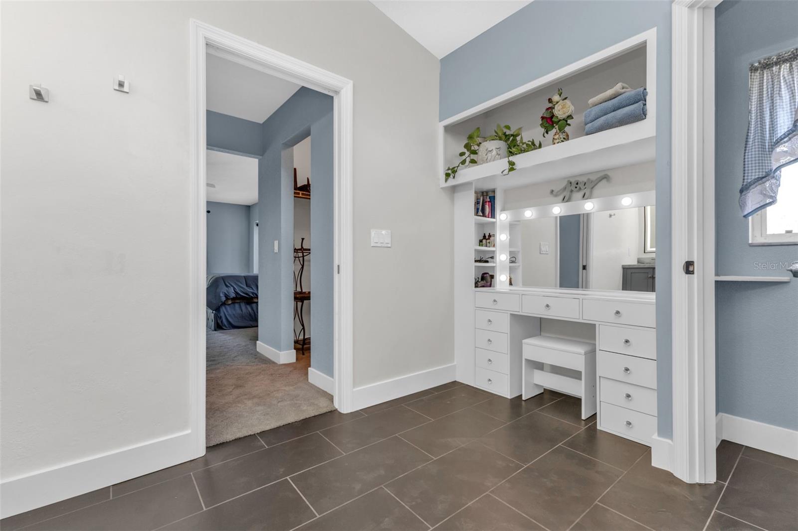 Image 23 of 55 For 15555 Maynard Avenue