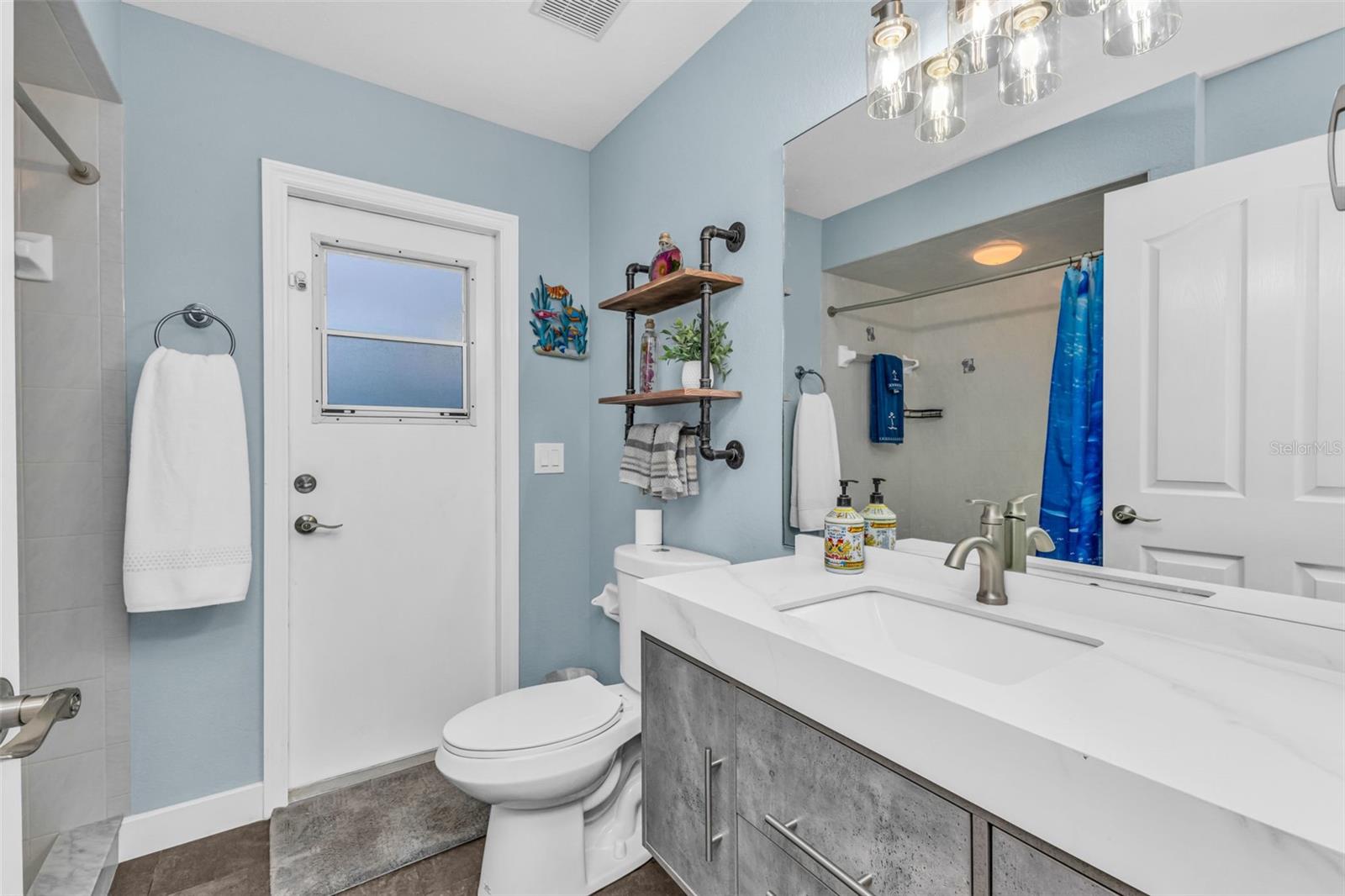 Image 30 of 55 For 15555 Maynard Avenue