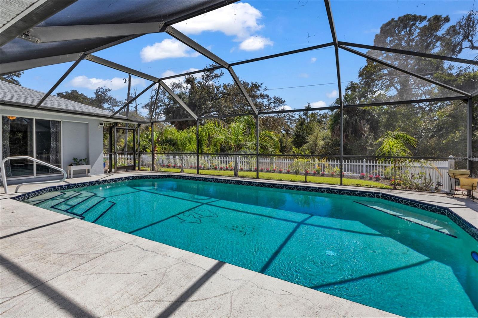 Image 32 of 55 For 15555 Maynard Avenue