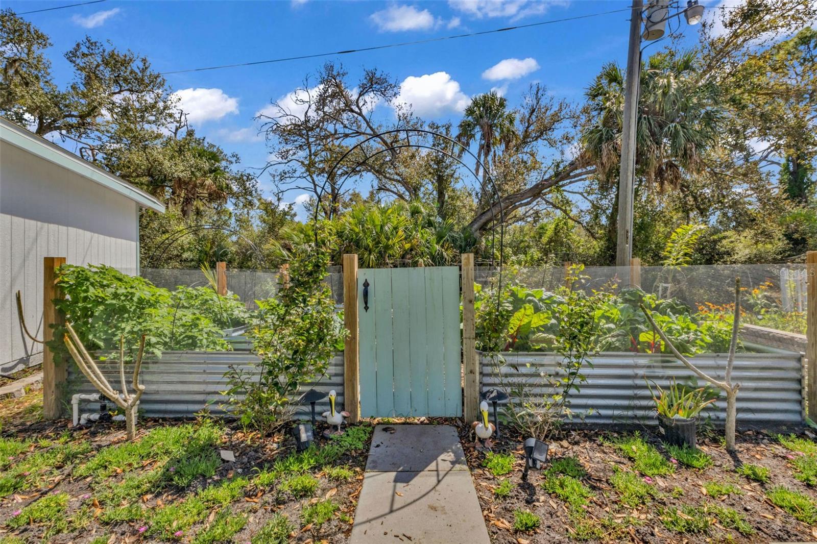 Image 40 of 55 For 15555 Maynard Avenue