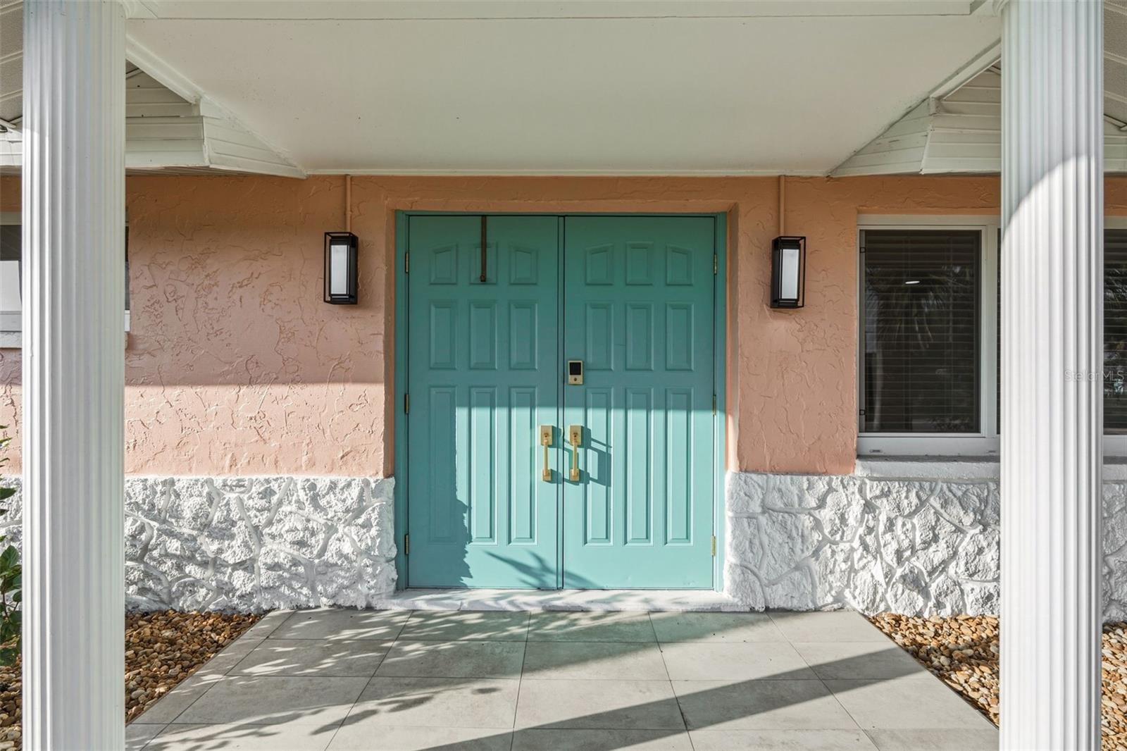 Image 3 of 56 For 105 Leland Street Se