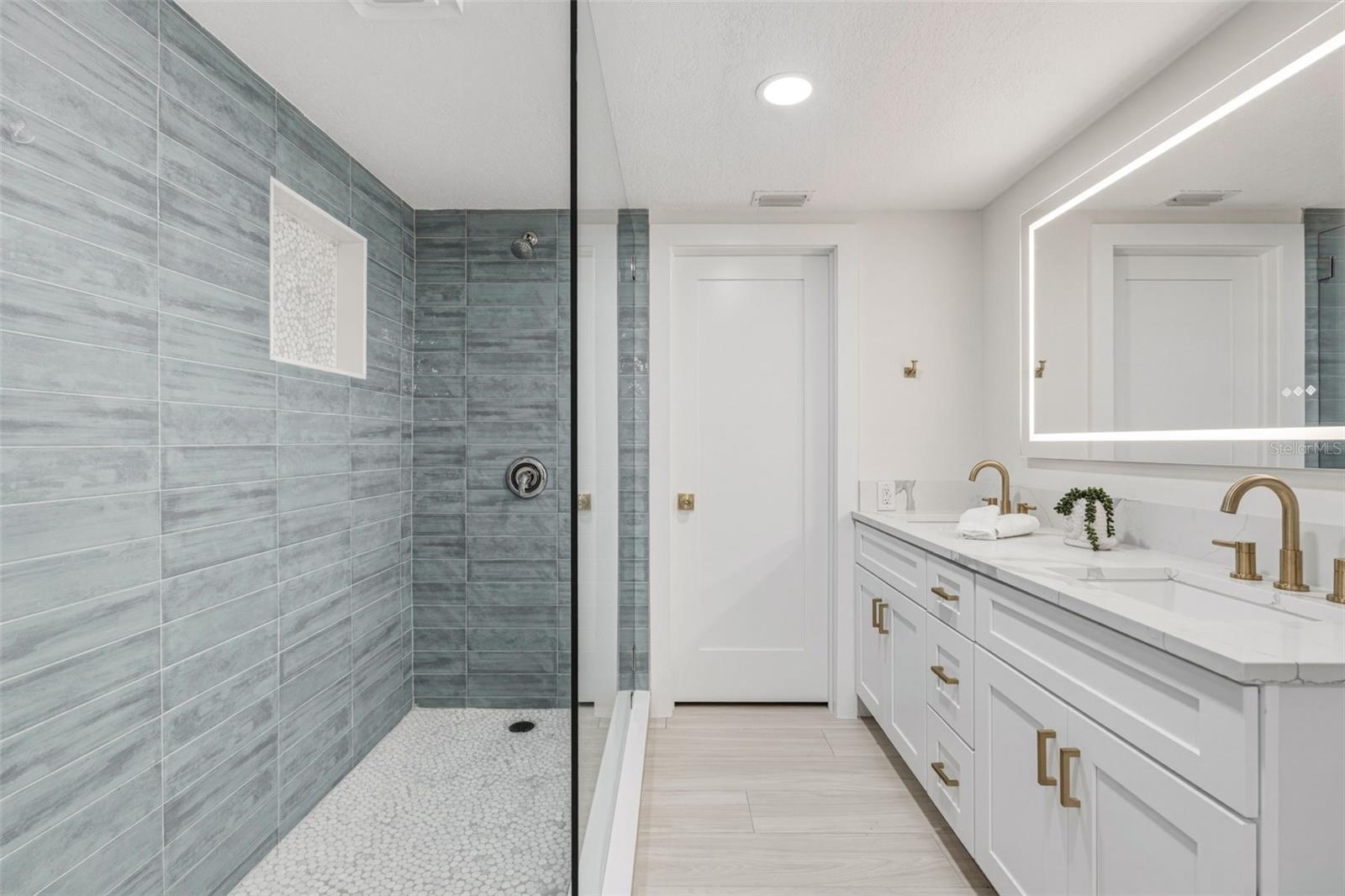 Image 31 of 56 For 105 Leland Street Se