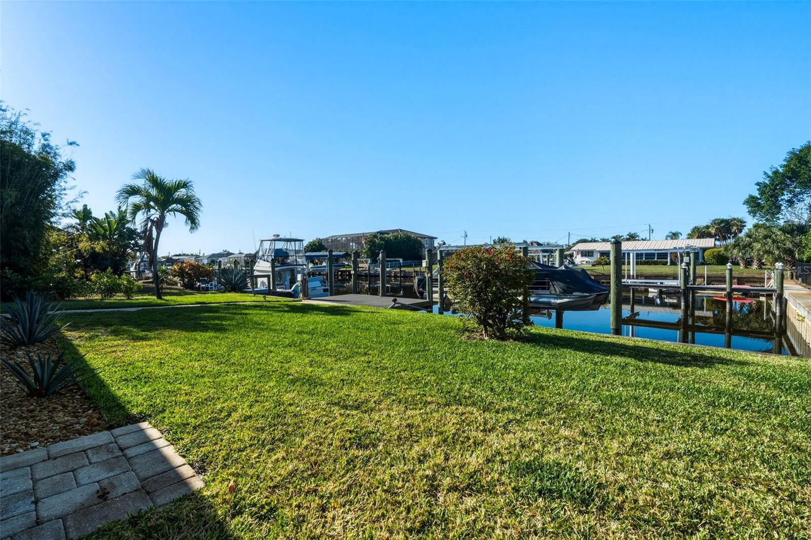 Image 47 of 56 For 105 Leland Street Se