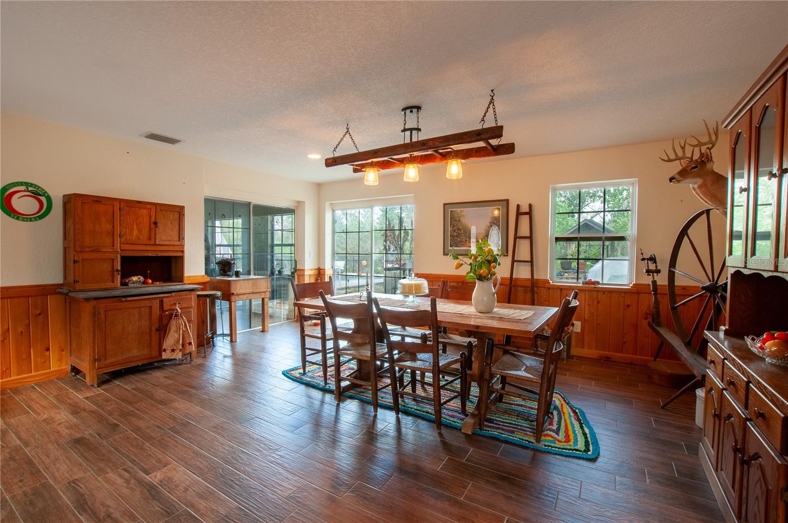 Image 13 of 29 For 2827 Creekwood Terrace