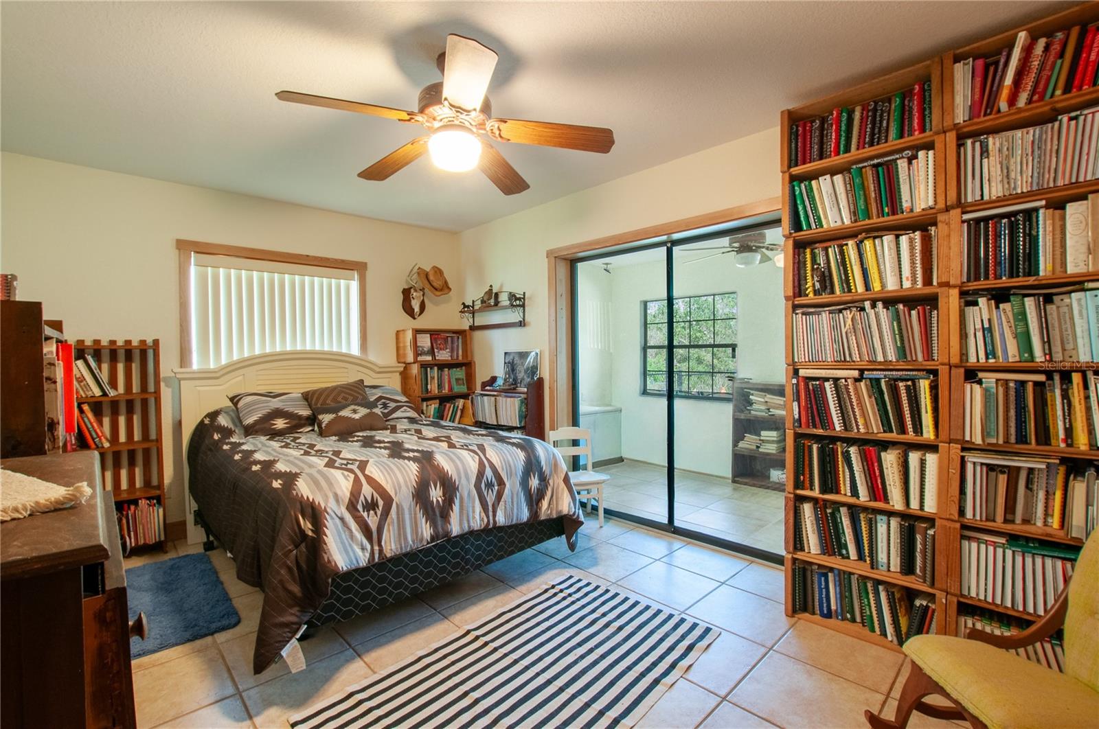 Image 20 of 29 For 2827 Creekwood Terrace