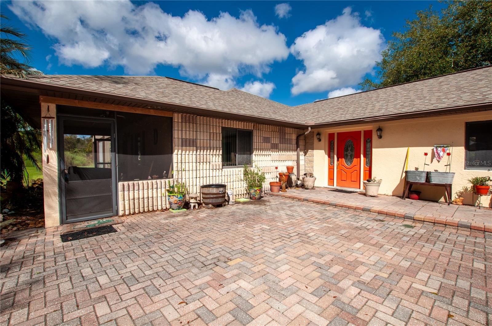 Image 9 of 29 For 2827 Creekwood Terrace