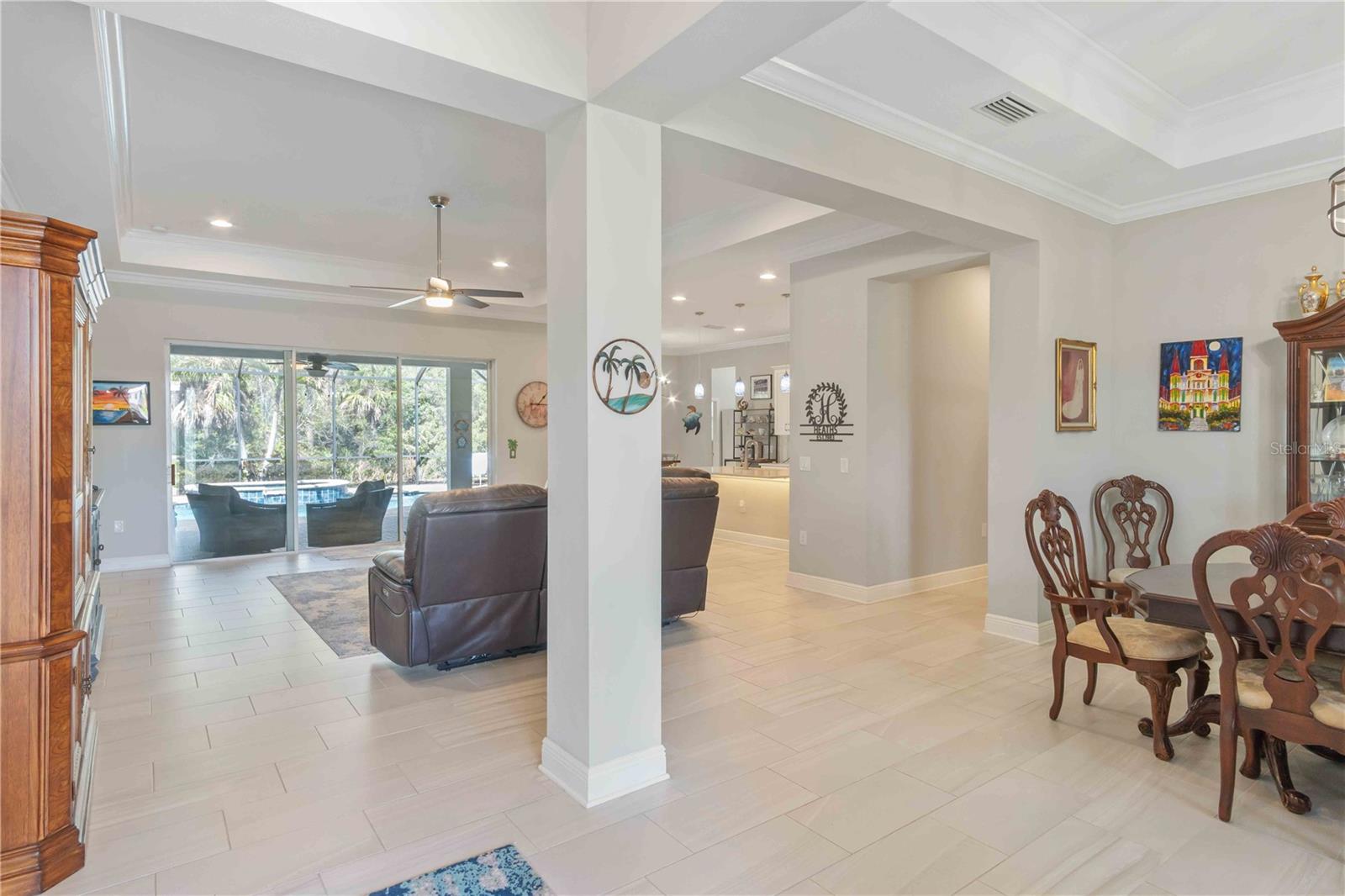 Image 13 of 98 For 19835 Bridgetown Loop