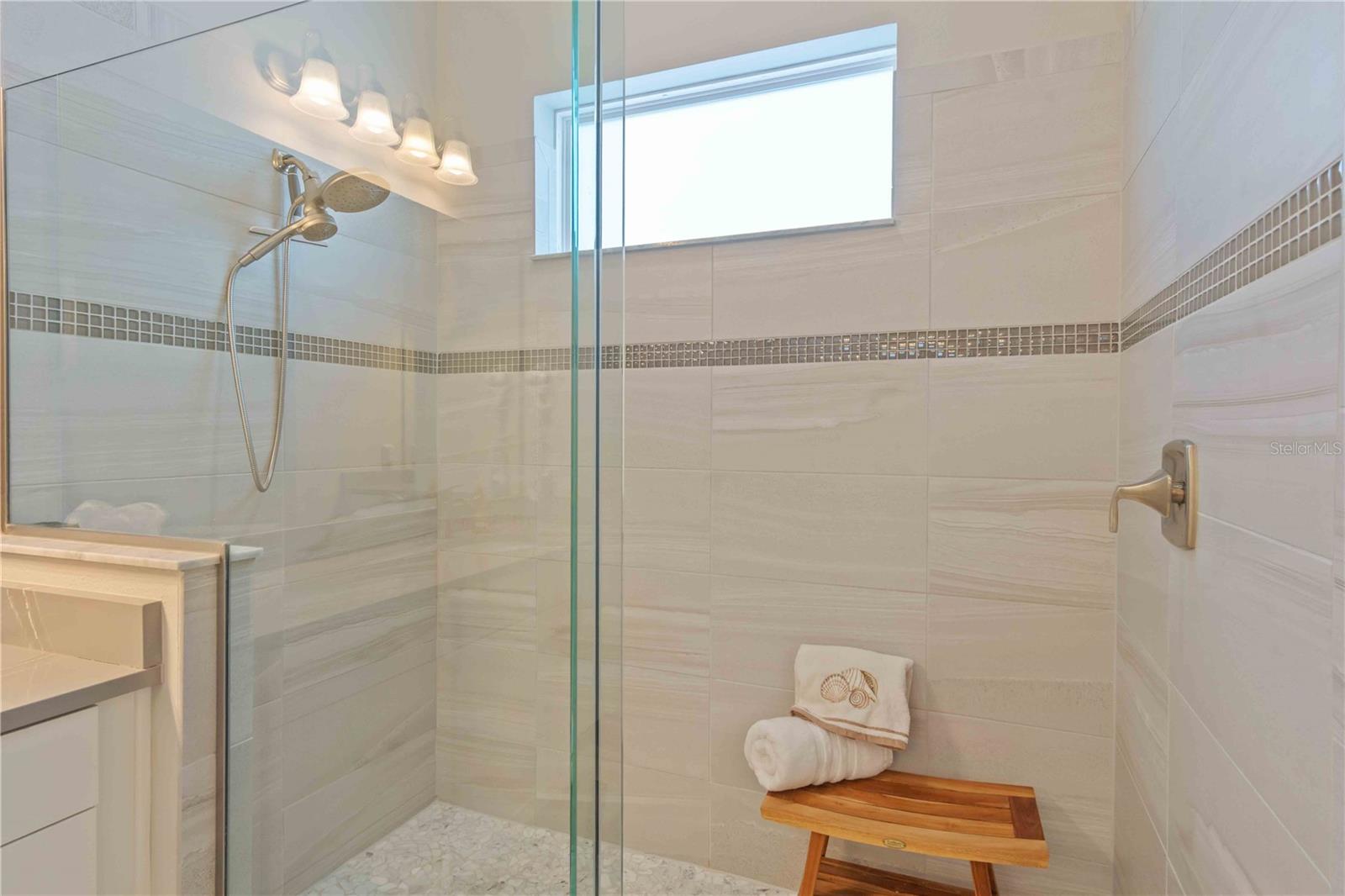 Image 46 of 98 For 19835 Bridgetown Loop