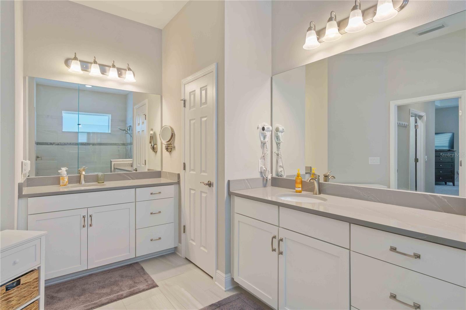 Image 49 of 98 For 19835 Bridgetown Loop