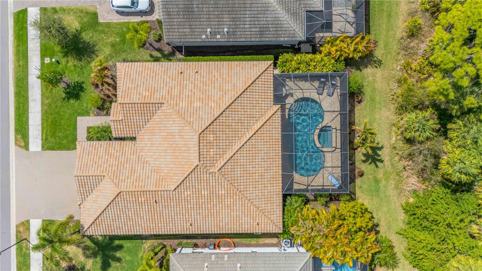 Image 7 of 98 For 19835 Bridgetown Loop