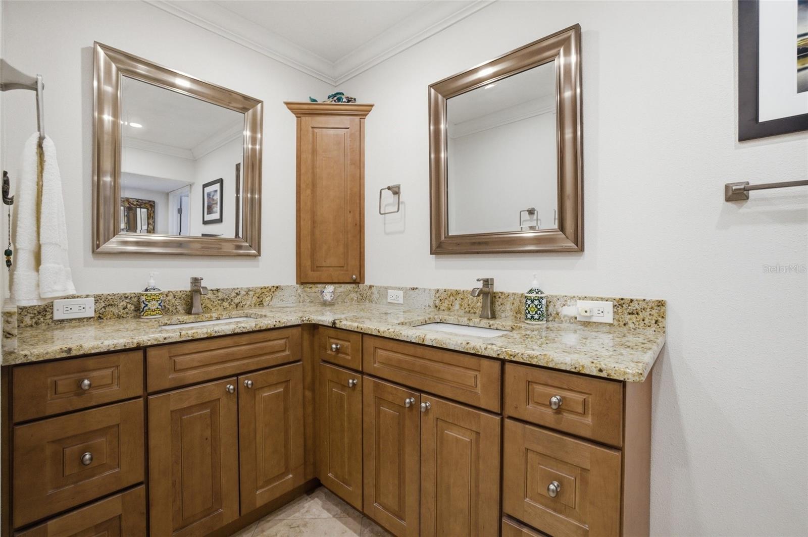 Image 16 of 34 For 3220 Southshore Drive 23a