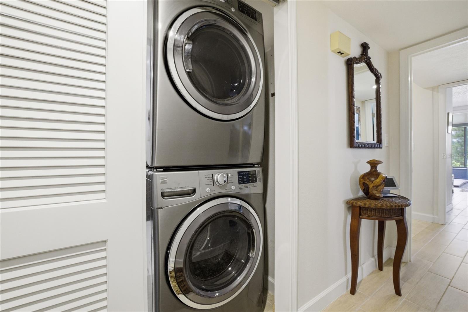 Image 22 of 34 For 3220 Southshore Drive 23a