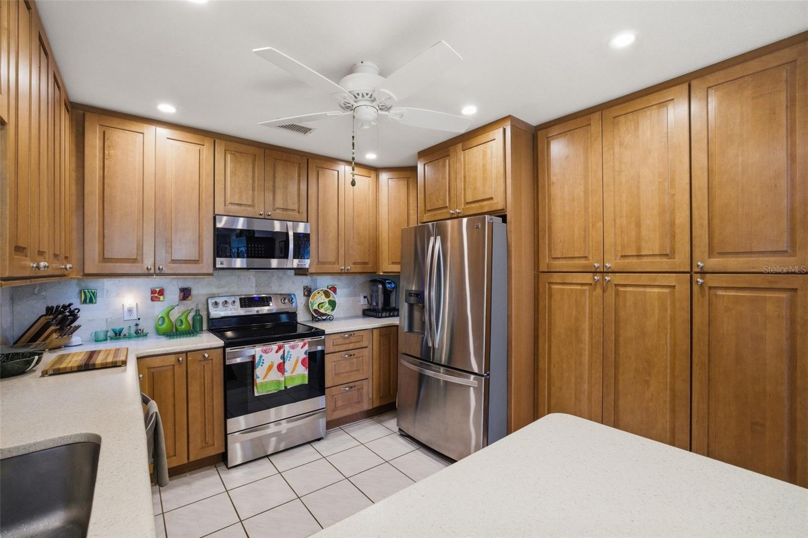 Image 6 of 34 For 3220 Southshore Drive 23a