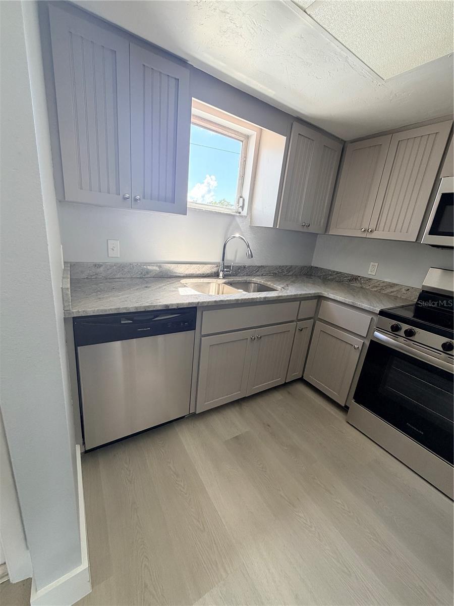 Image 3 of 41 For 920 Conecta Drive 2