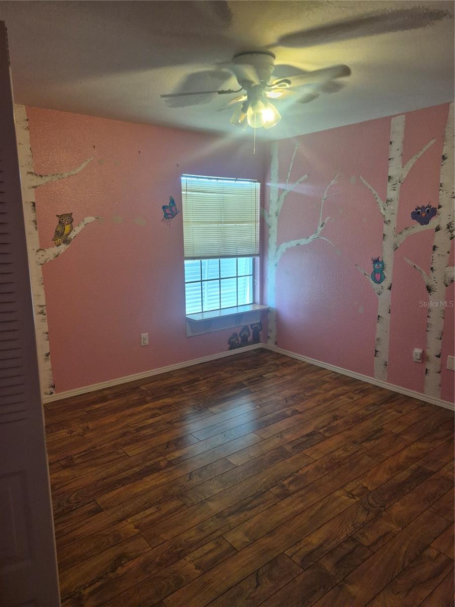 Image 17 of 27 For 5858 Kenwood Drive