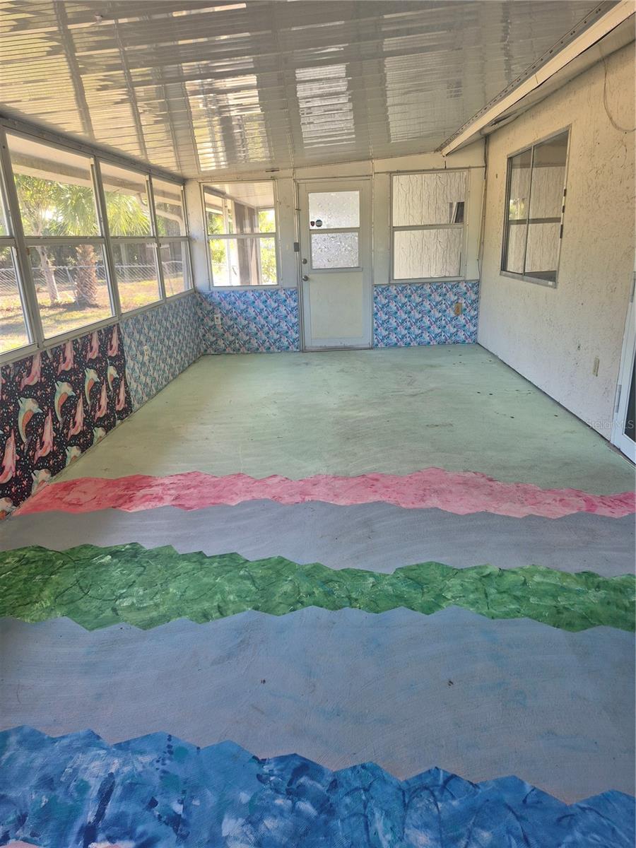 Image 23 of 27 For 5858 Kenwood Drive