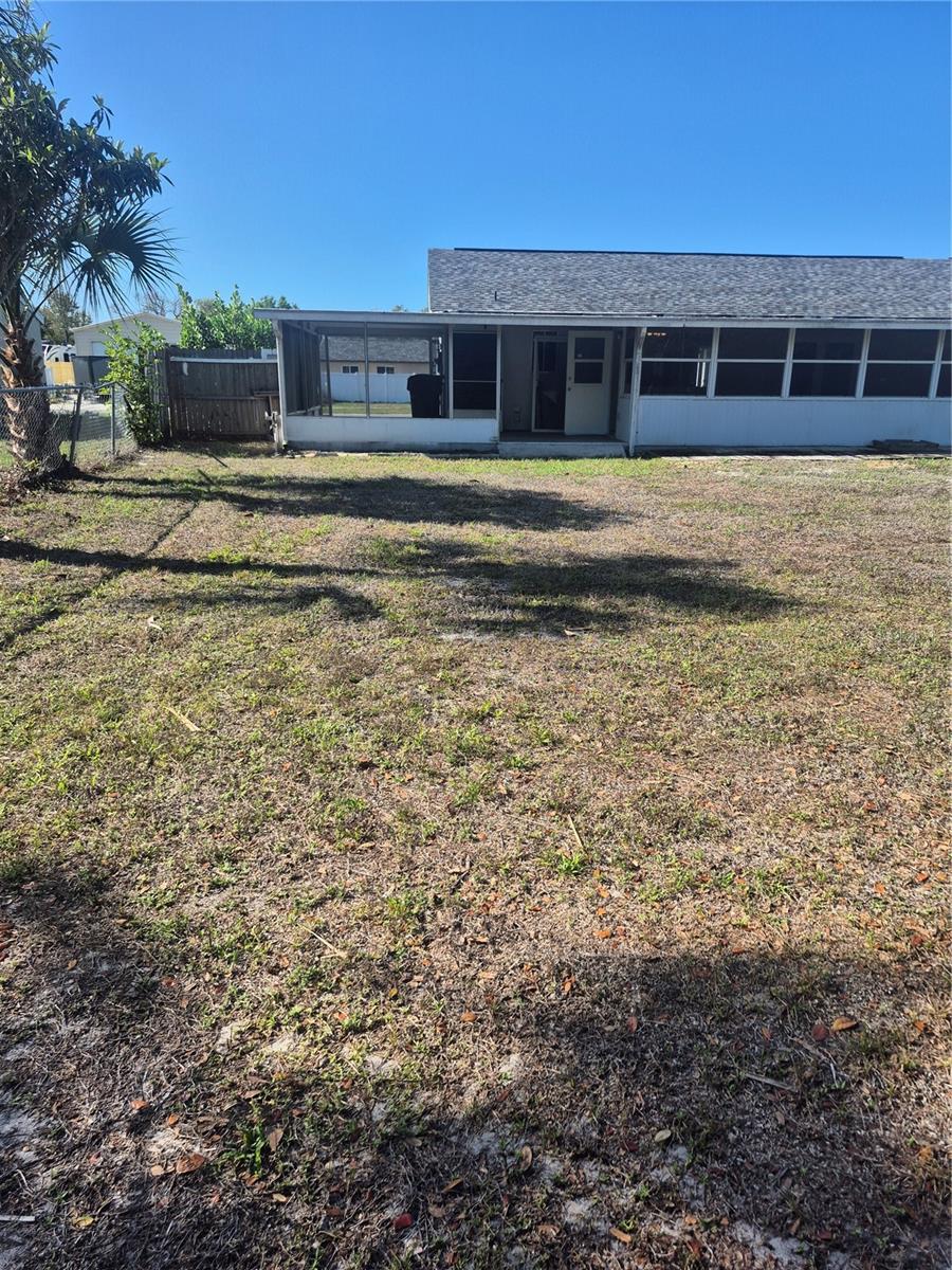 Image 4 of 27 For 5858 Kenwood Drive