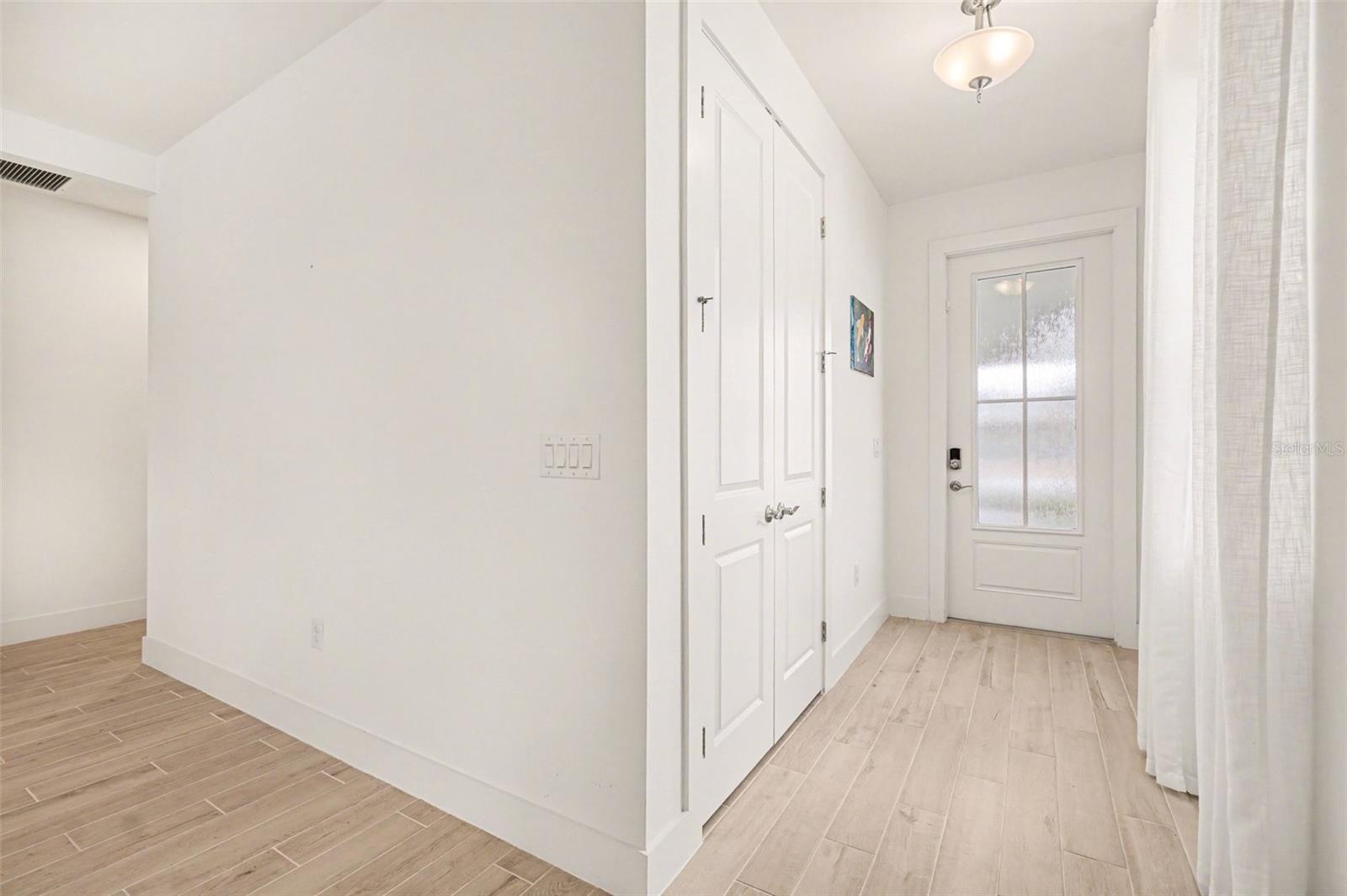 Image 21 of 77 For 44283 Panther Drive