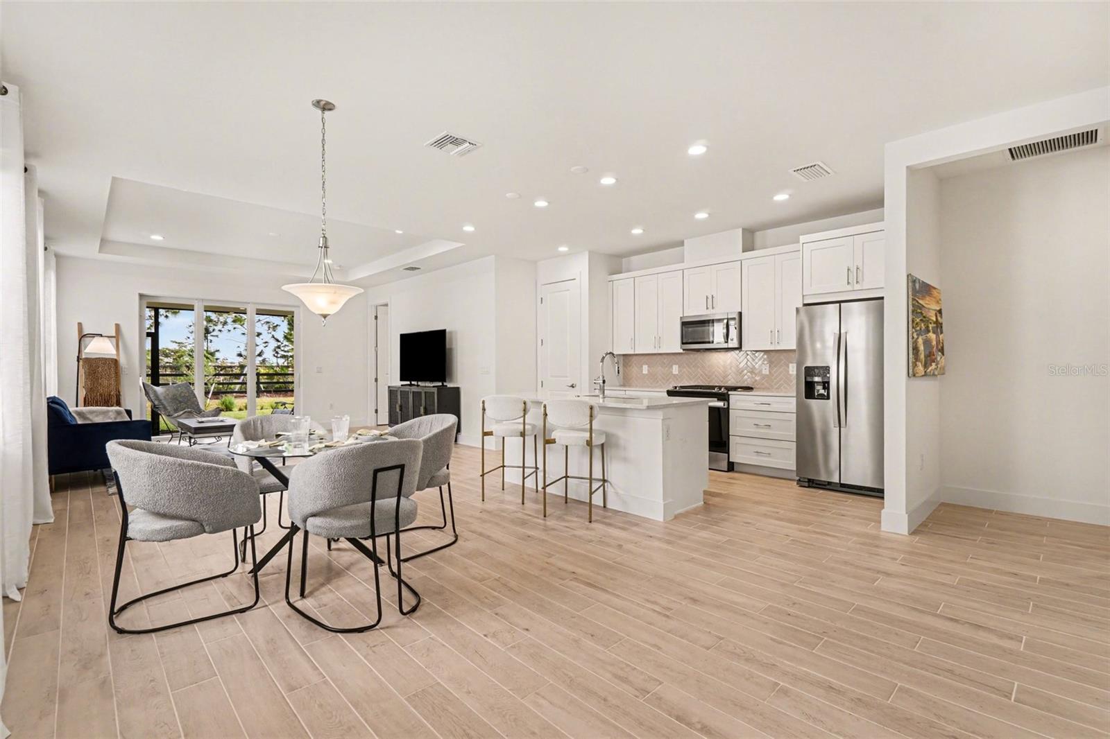 Image 4 of 77 For 44283 Panther Drive