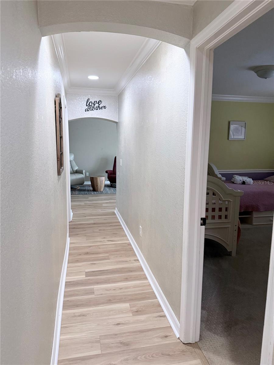 Image 22 of 31 For 1186 Sandy Street