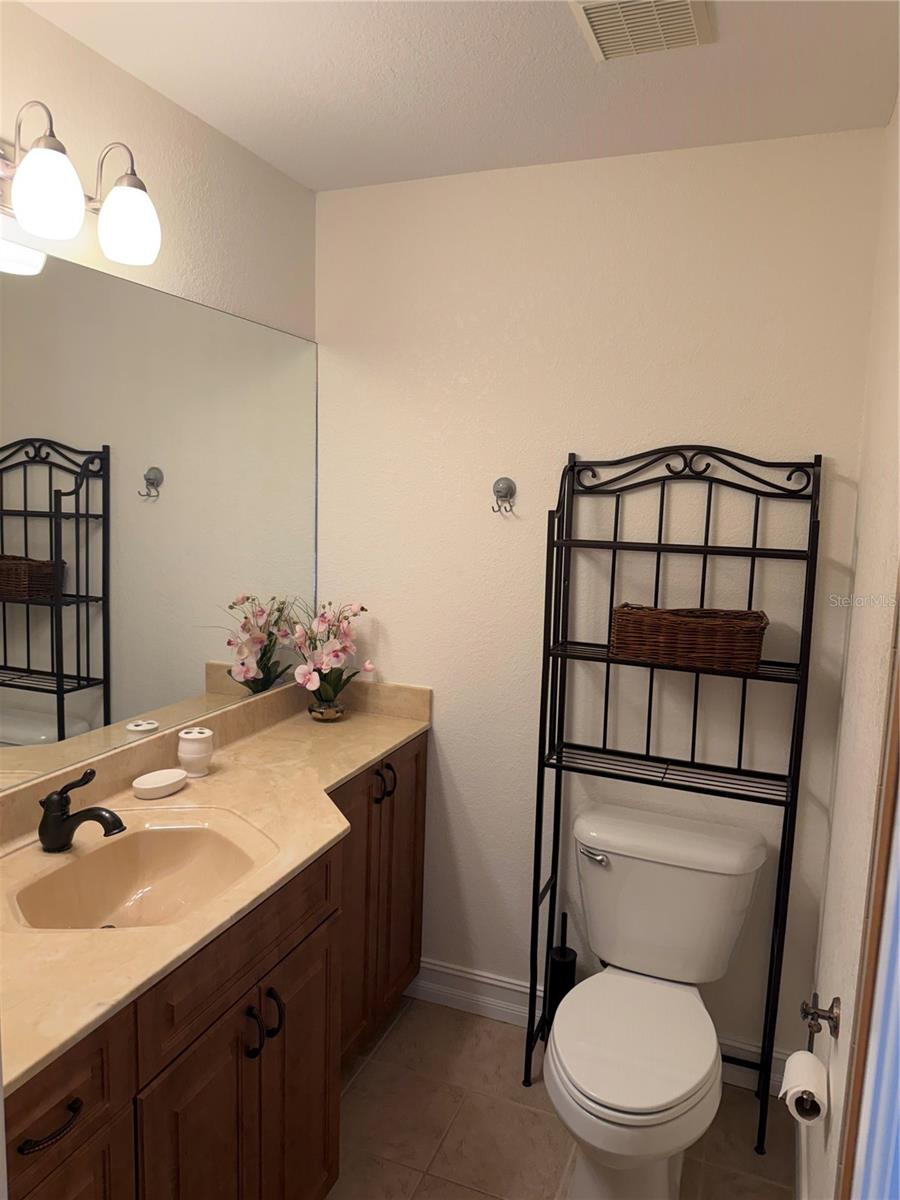 Image 28 of 31 For 1186 Sandy Street