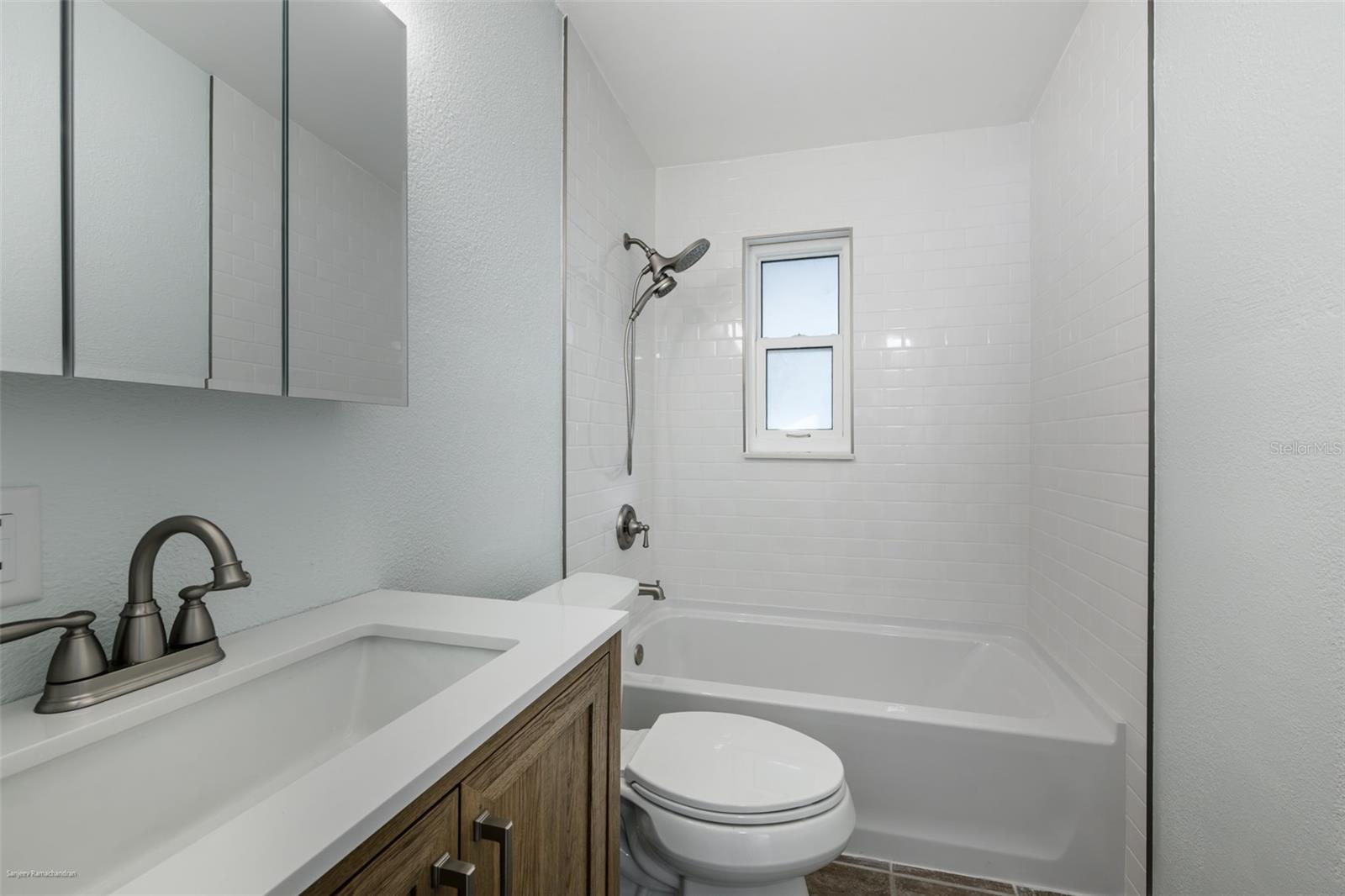 Image 25 of 35 For 927 Olympia Avenue