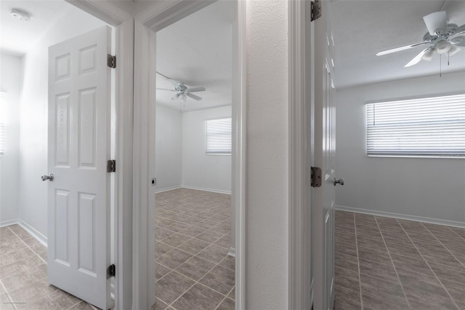 Image 27 of 35 For 927 Olympia Avenue