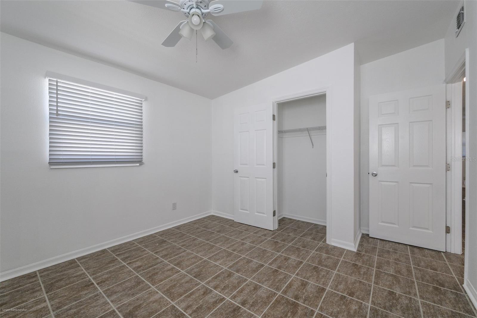 Image 29 of 35 For 927 Olympia Avenue