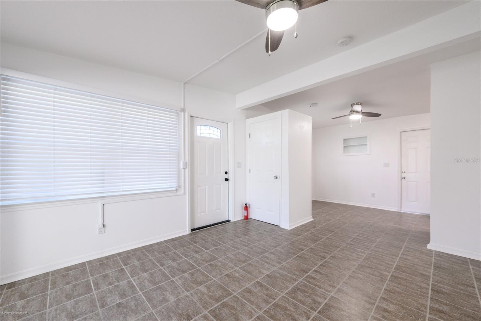 Image 6 of 35 For 927 Olympia Avenue