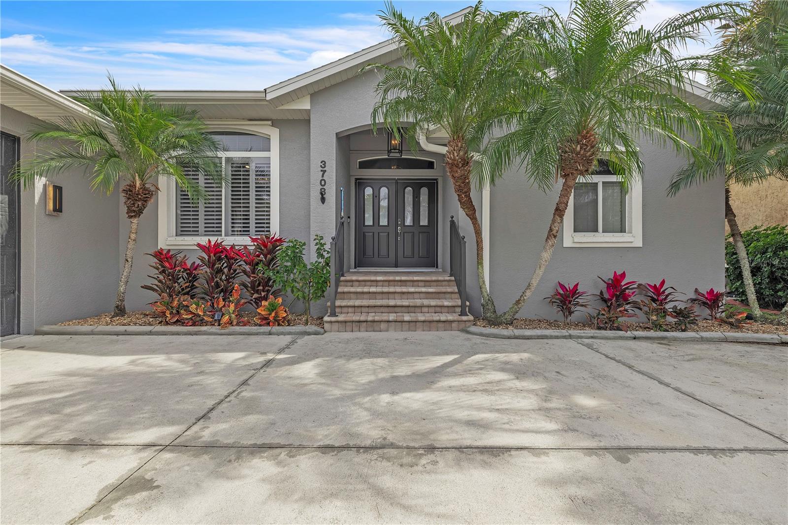 Image 10 of 100 For 3708 Peace River Drive