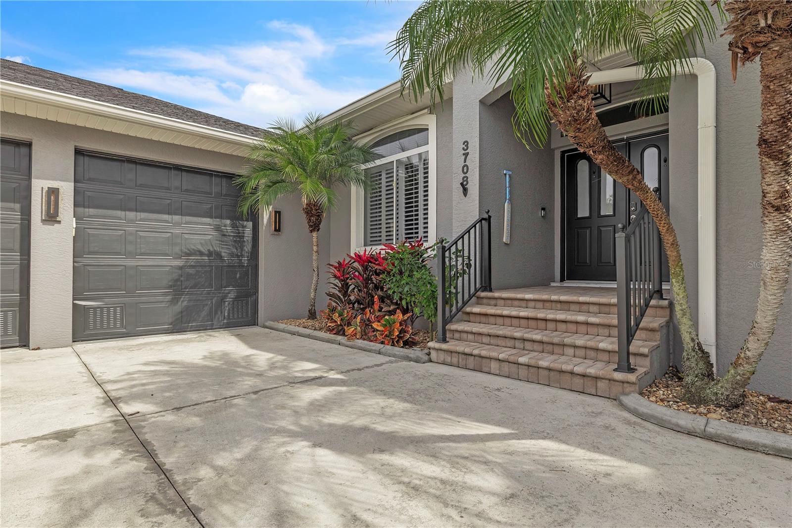 Image 12 of 100 For 3708 Peace River Drive