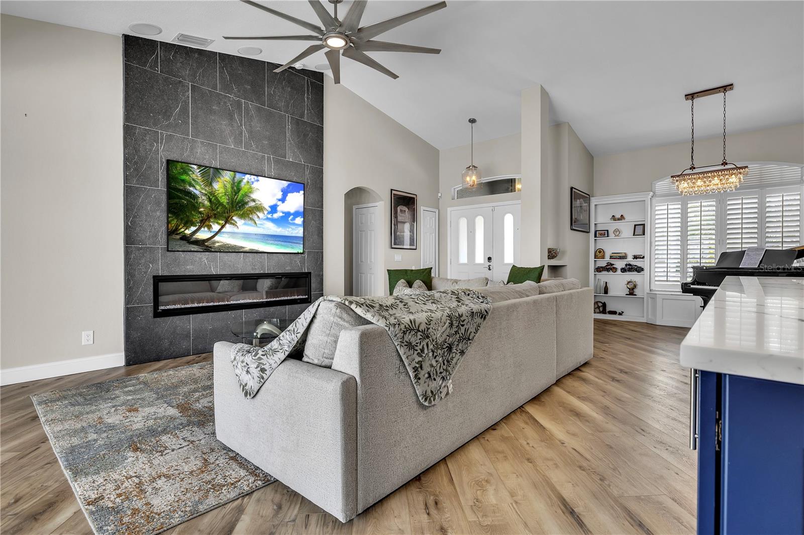 Image 19 of 100 For 3708 Peace River Drive