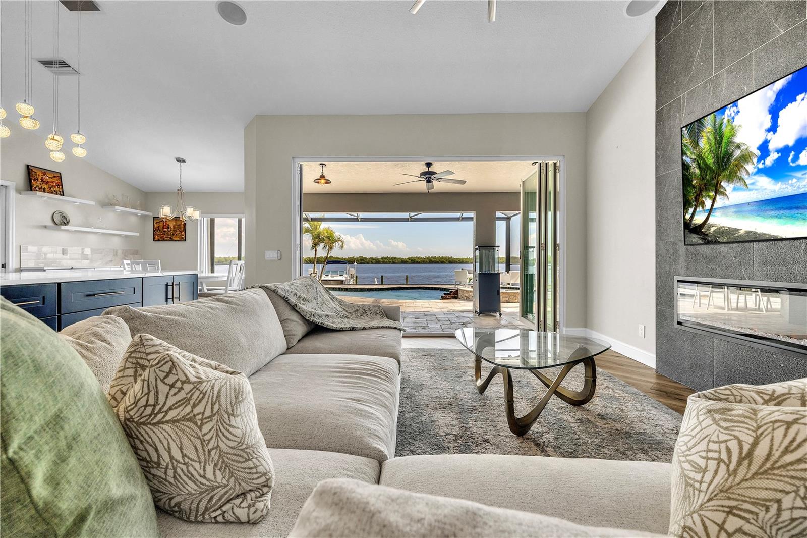 Image 23 of 100 For 3708 Peace River Drive